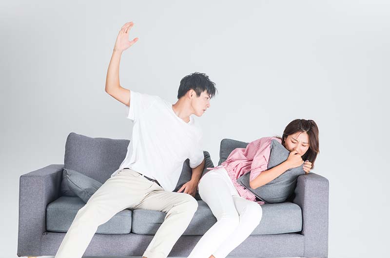 男人家暴倾向的前兆有哪些