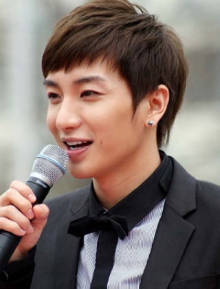 李特真正的他是巨蟹座的朴正洙