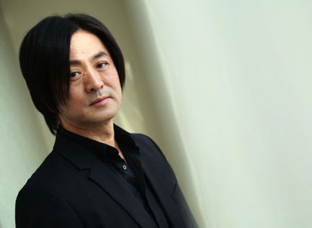 相信很多人认识张洪量都是通过《你知道我在爱你吗》与《广岛之恋贰 